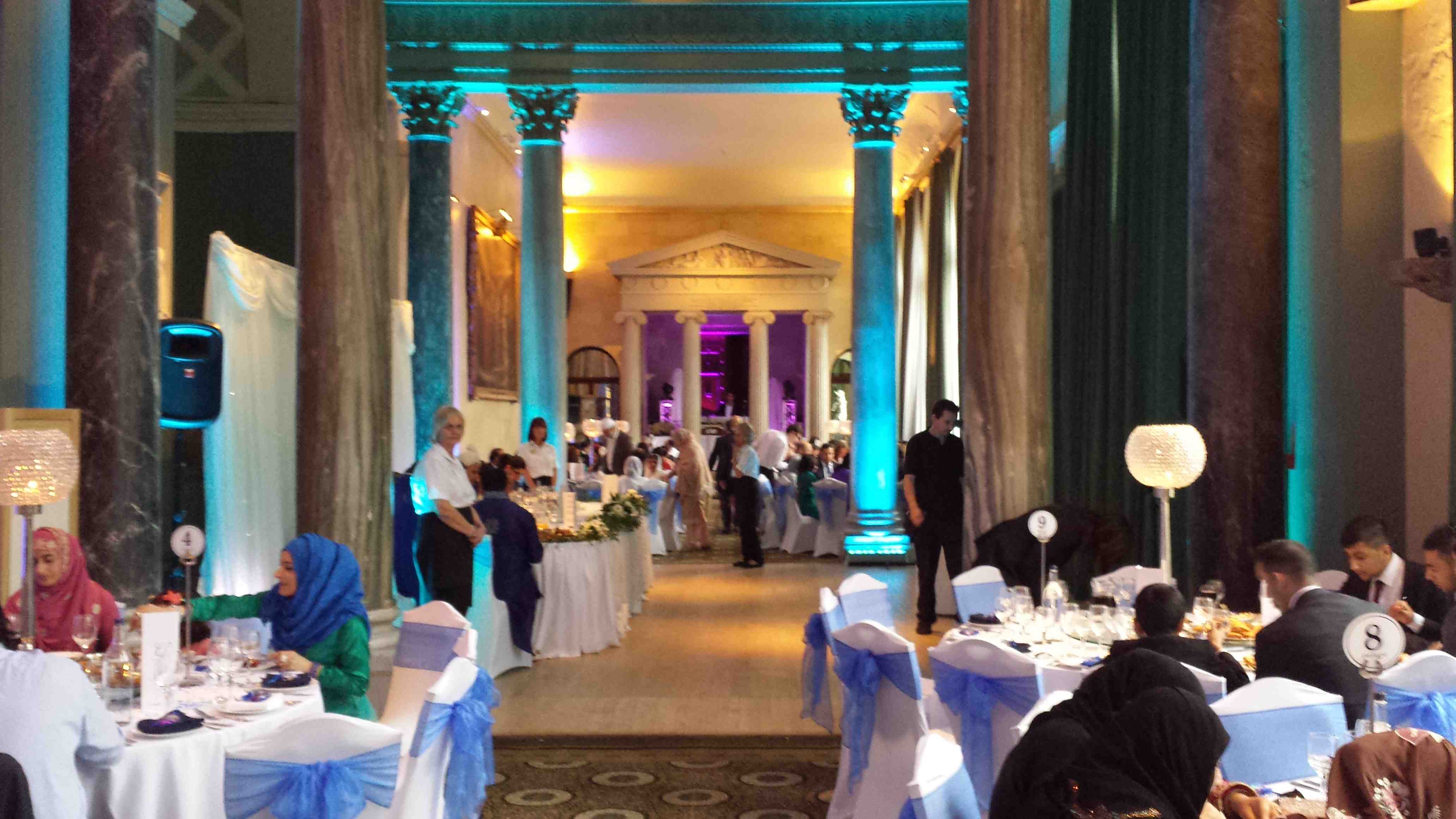 Read more about the article An Autumn Wedding Reception in Woburn Abbey. (17/11/13)